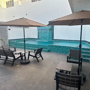 Hotel Oasis